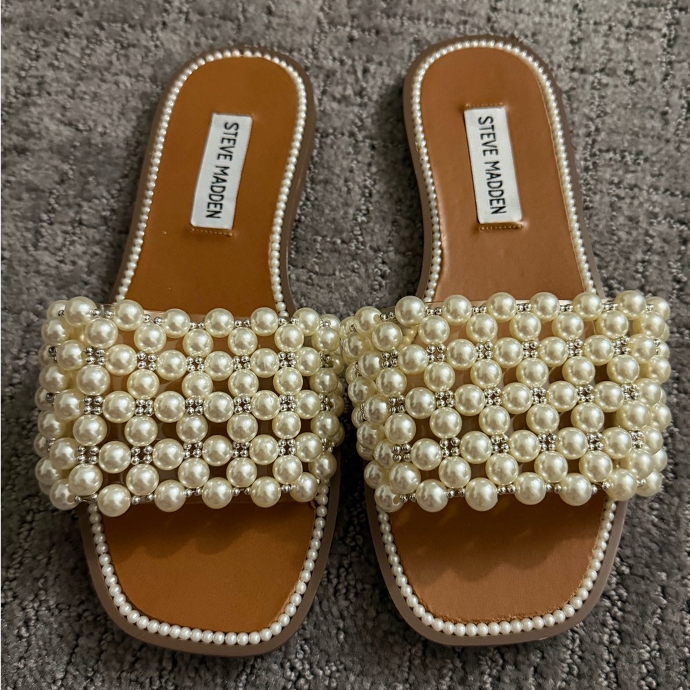 Steve Madden Pearl Embellished Brown Sandals